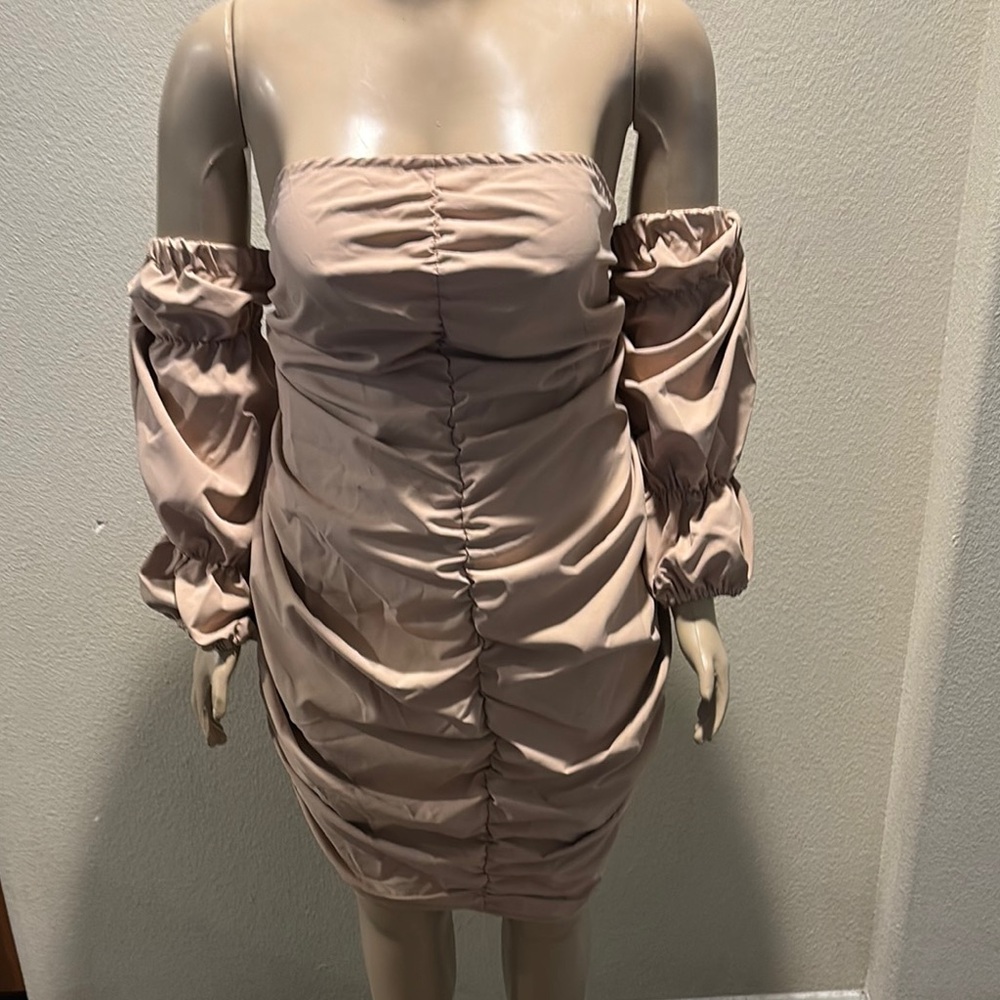 Gold Off-Shoulder Ruched Bodycon Dress
